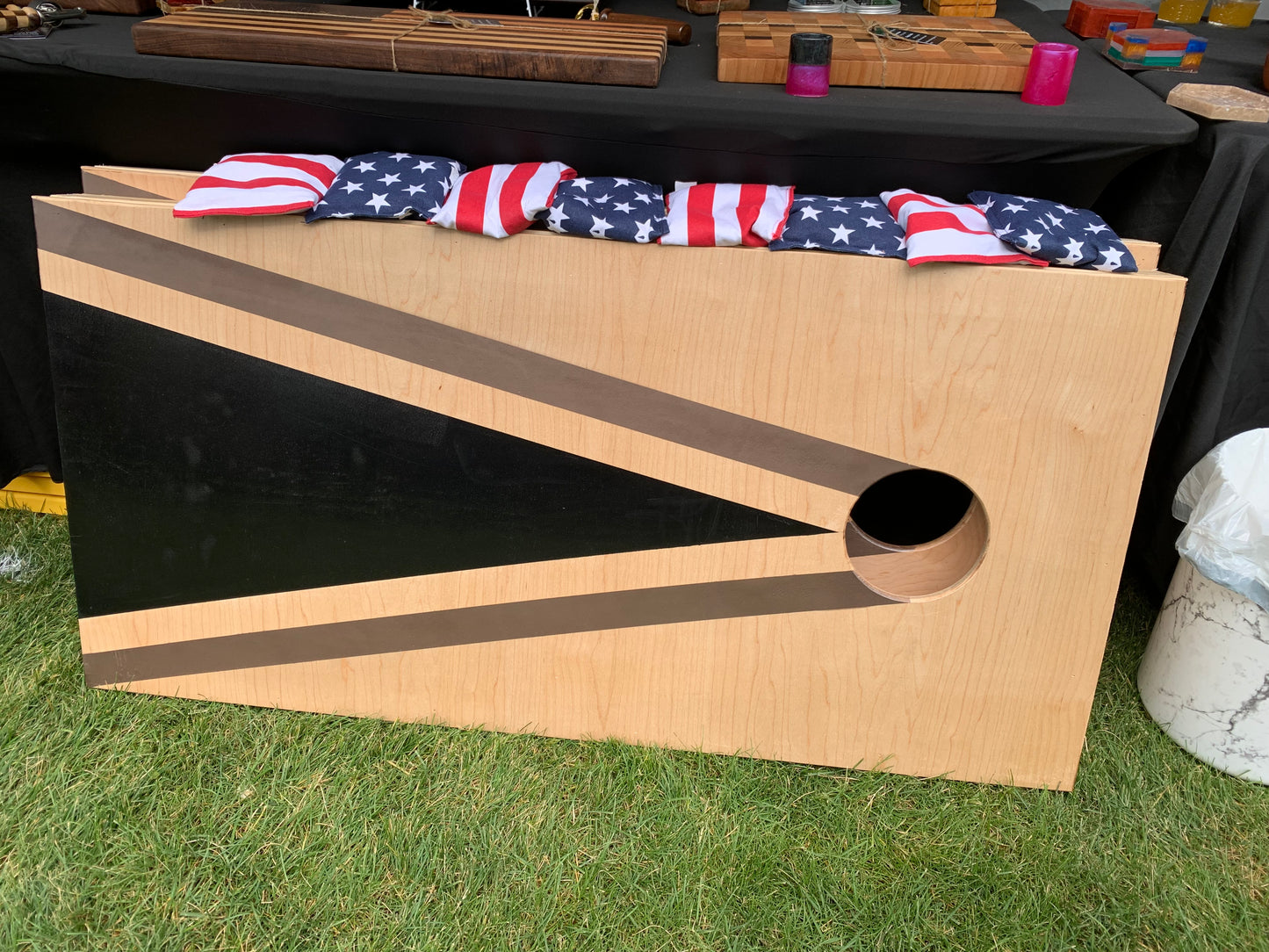 Corn hole board